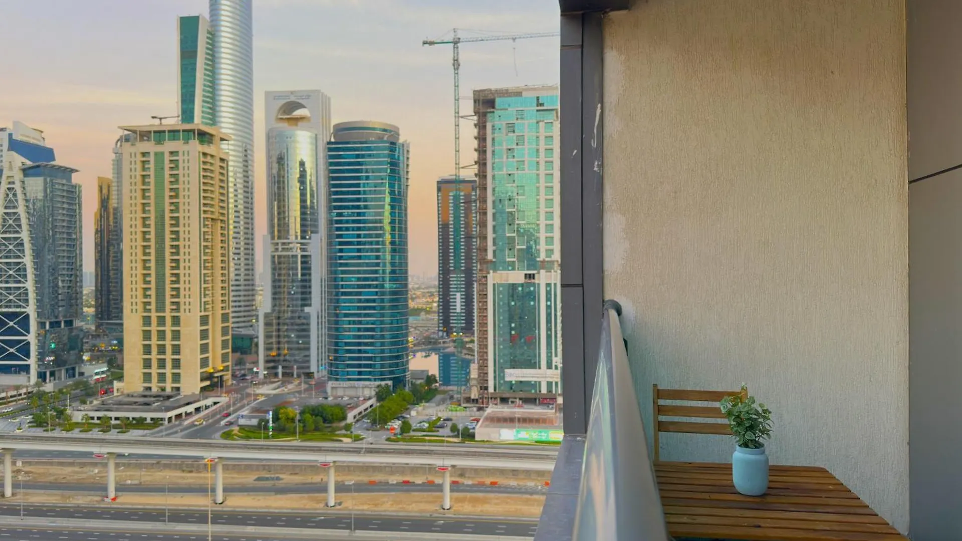 35% Off In Top View Studio W/ Balcony In Marina Dubai